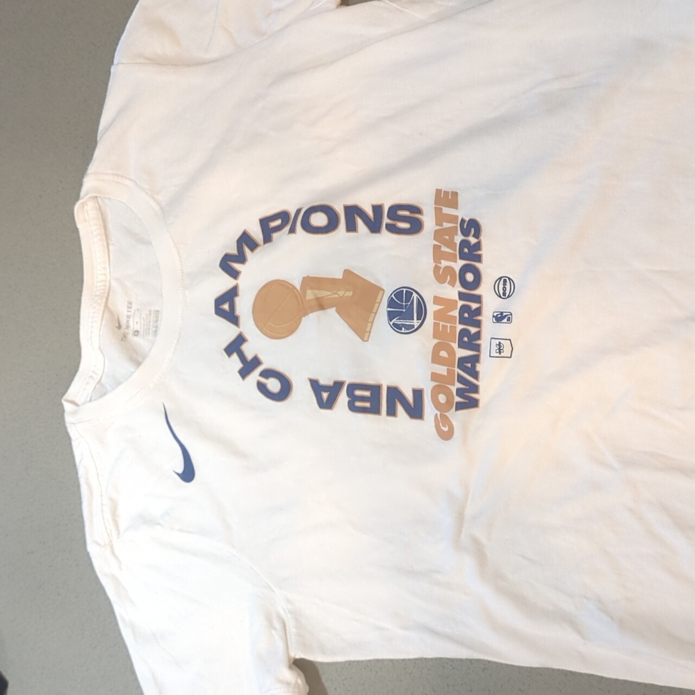 Nike Golden State warriors size Medium
